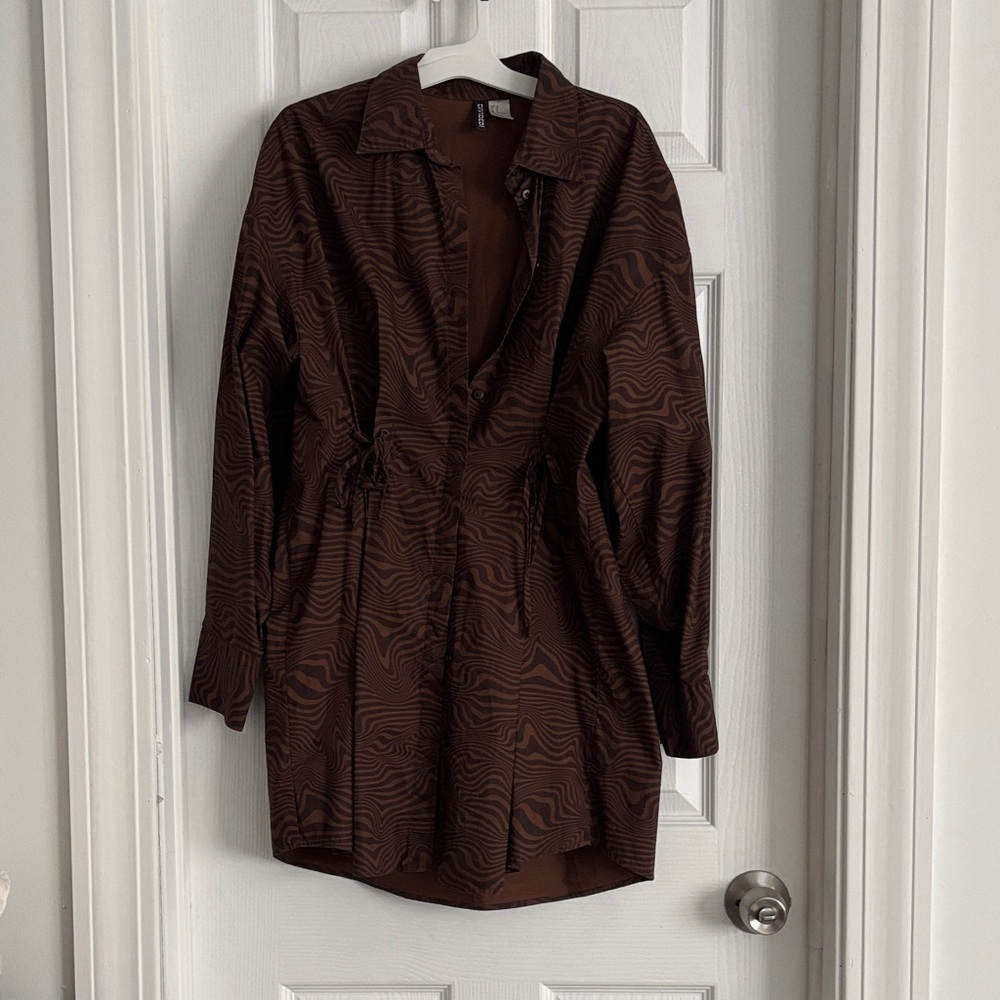 Divided Brown Long Sleeve Dress